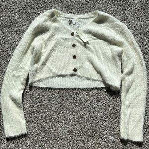 Francesca’s NWT Long Sleeve Sweater